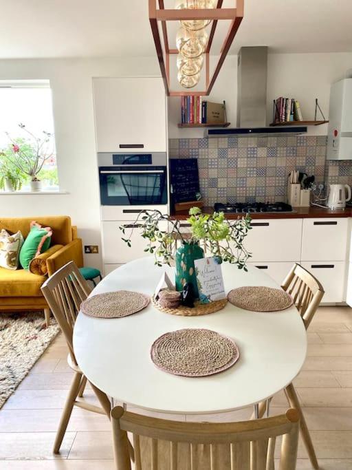 Apartament Urban Rainforeast, By Brick Lane E1, Family Friendly *