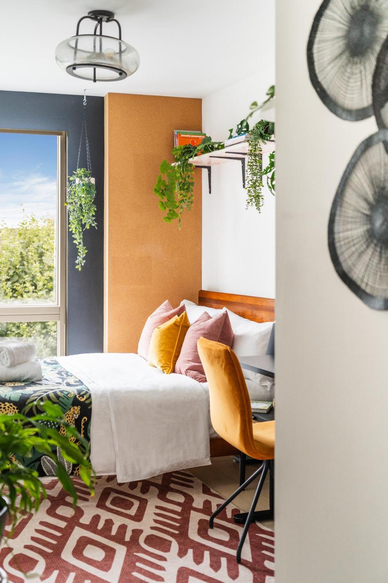 Urban Rainforeast, By Brick Lane E1, Family Friendly Apartament